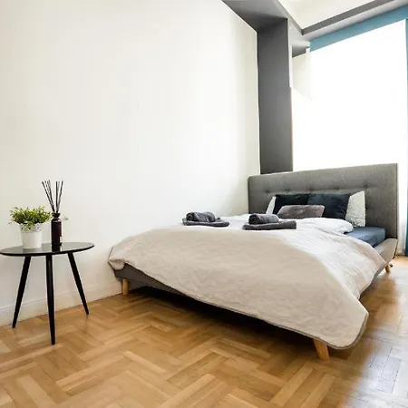 Deluxe Quentin Next To The Fashion Street Apartment Budapest